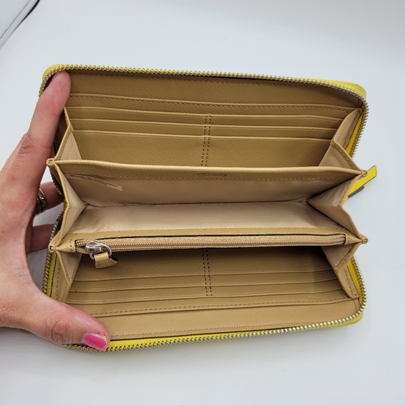 Coach Signature Yellow Long Zip Around Wallet - Picture 3 of 11